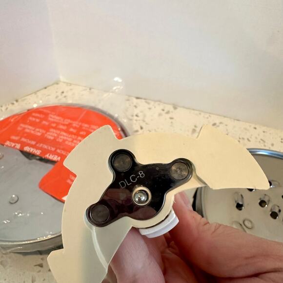 Cuisinart Set of Slicing and Shredding Discs plus Stem Adapter EUC - Picture 6 of 7